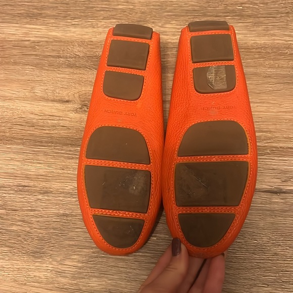 Tory Burch Leather Loafers - Picture 3 of 8